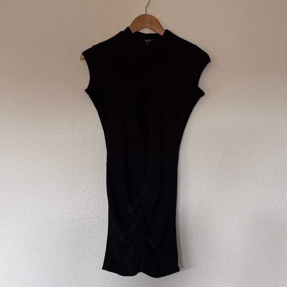 LBD Cut-Out Dress - Picture 6 of 8